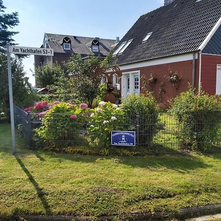 Ferienwohnung Yachthafen De Lorenzo 카롤리넨시엘 외부 사진