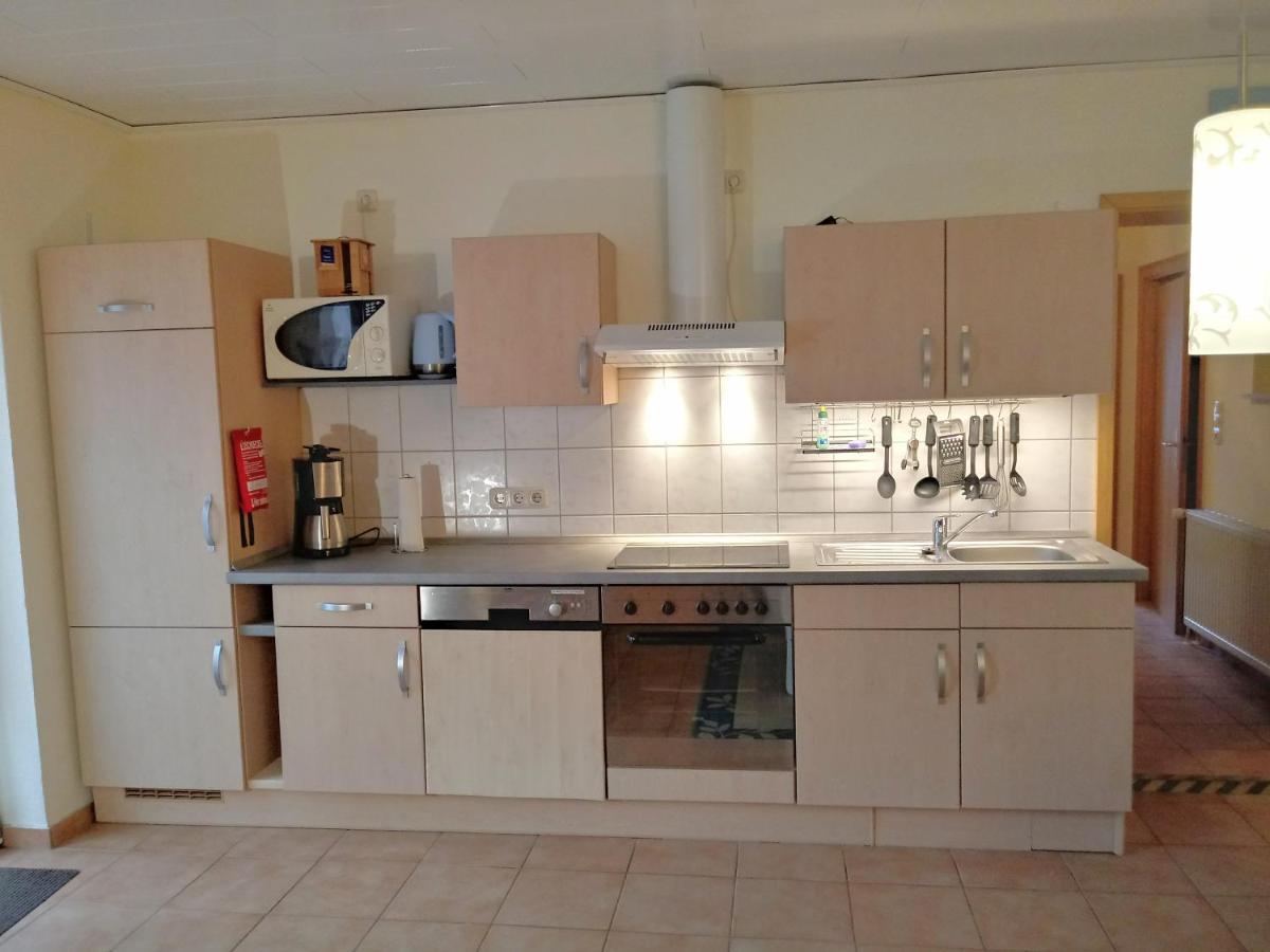 Ferienwohnung Yachthafen De Lorenzo 카롤리넨시엘 외부 사진